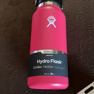 BRAND NEW 32oz Hydro Flask WATERMELON